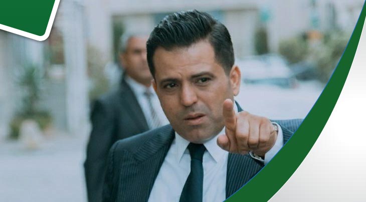 الذراع القوي الرياحي يسخر من الافريقي